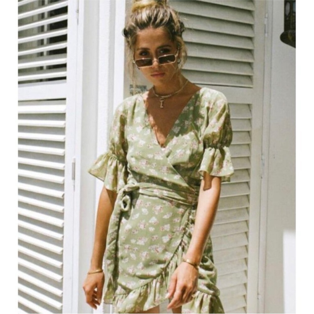 Sabo skirt khalia sage green floral wrap dress